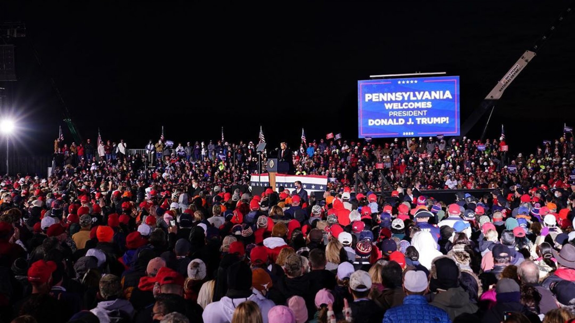 Cierre de comicios en Estados Unidos: la "secta" de Donald Trump