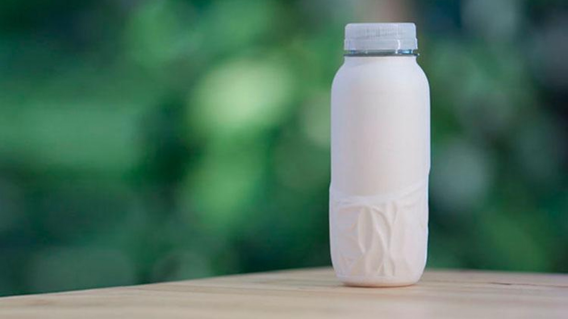 Coca Cola quiere ser sustentable "por fuera" y trabaja en botellas de papel