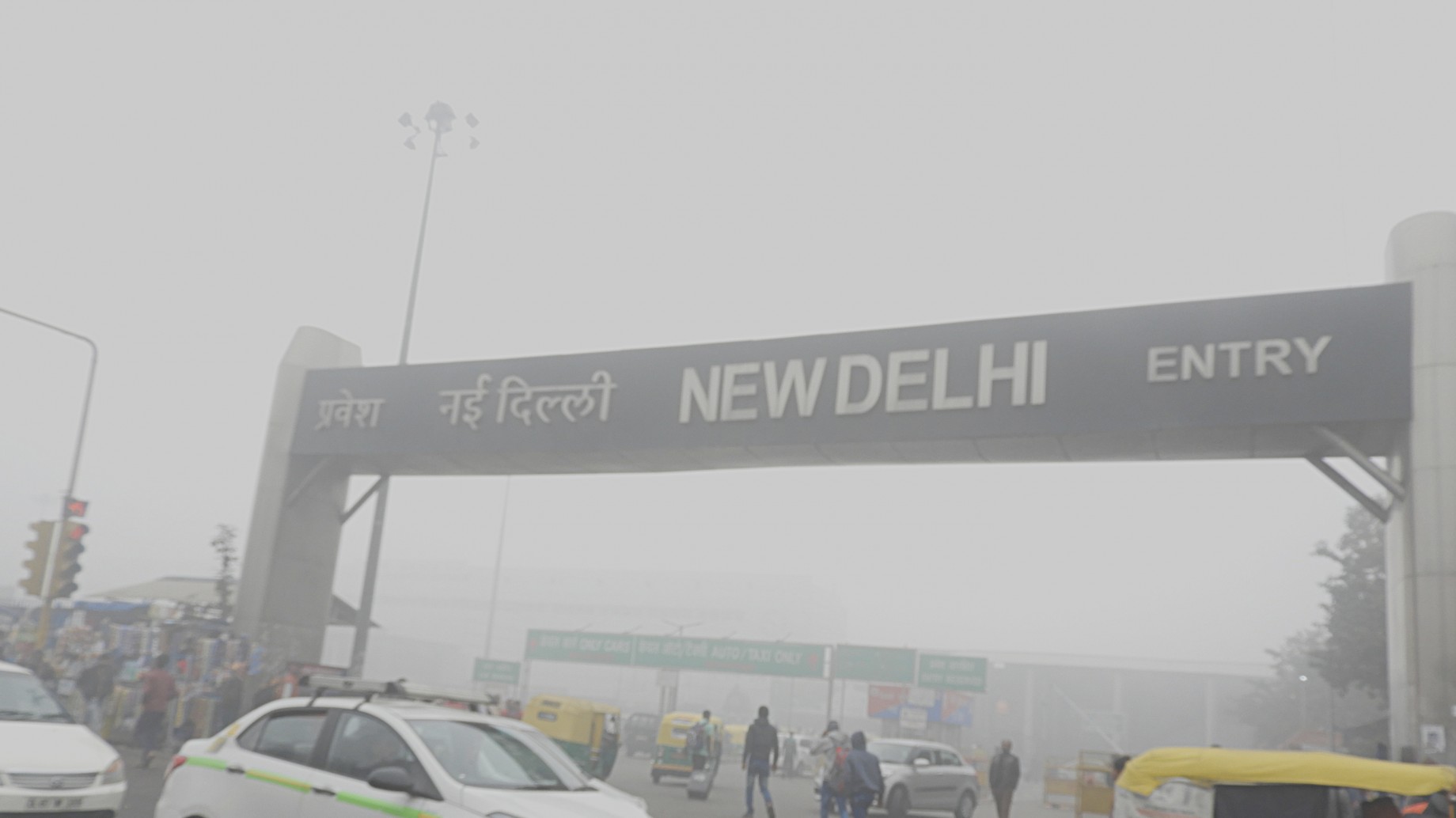 Con 20 millones de habitantes, Nueva Delhi está en emergencia por la contaminación del aire: suspenden clases y ordenan que se haga teletrabajo