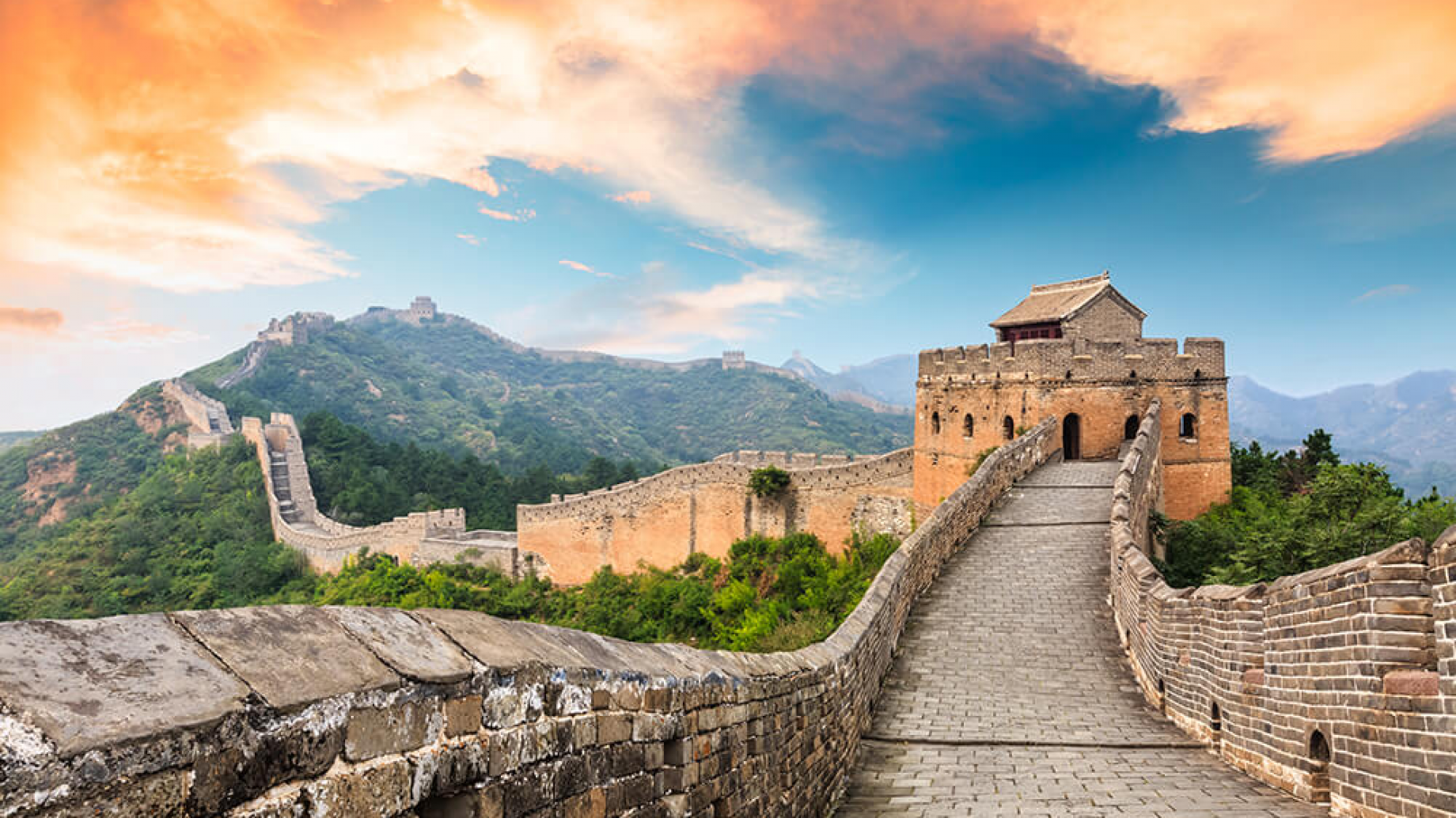 "Usar y tirar", la basura electrónica acumulada en el planeta ya pesa tanto como la Gran Muralla China