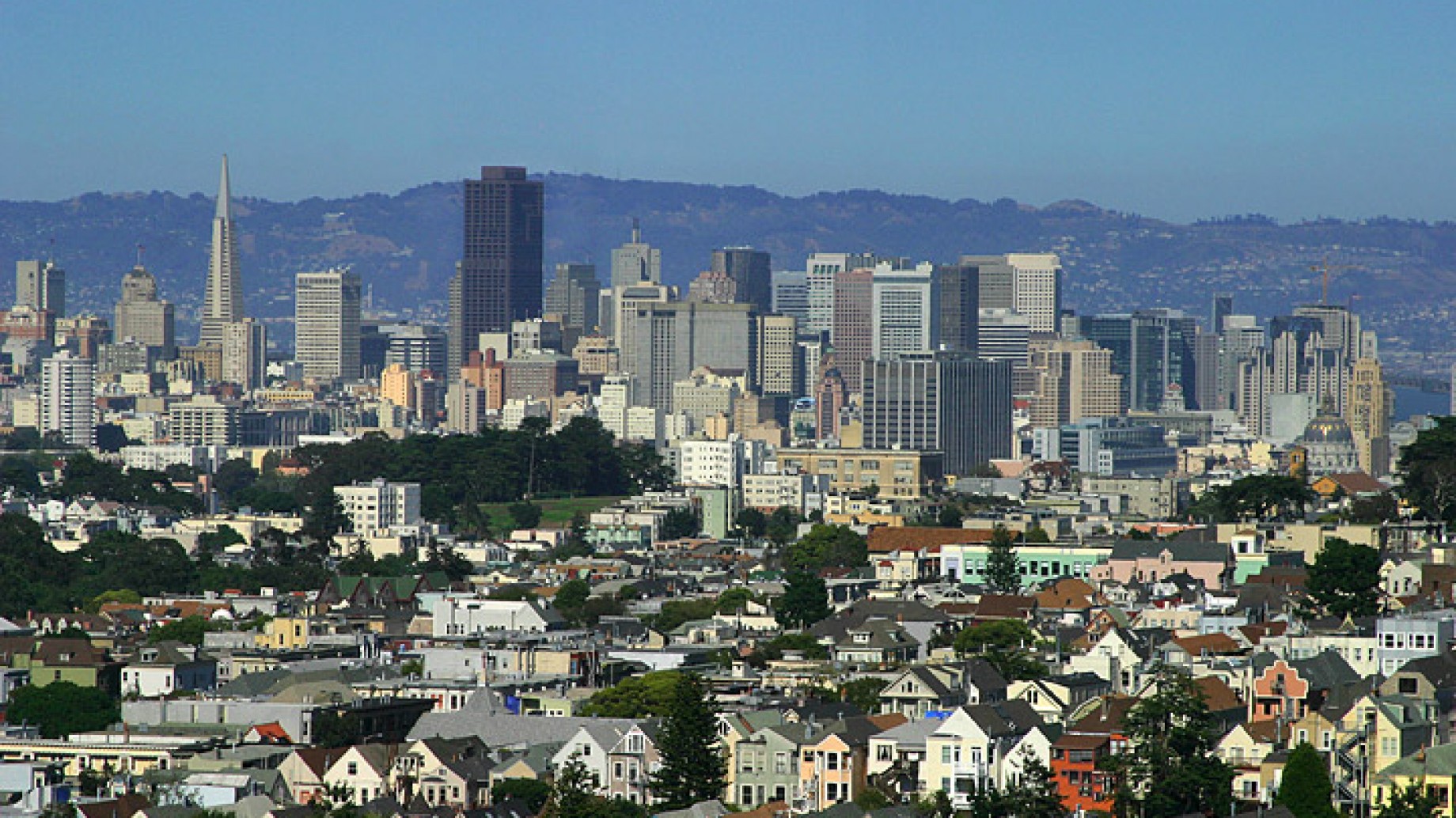 Tres ejemplos concretos sobre cómo California efectúa su reconversión energética