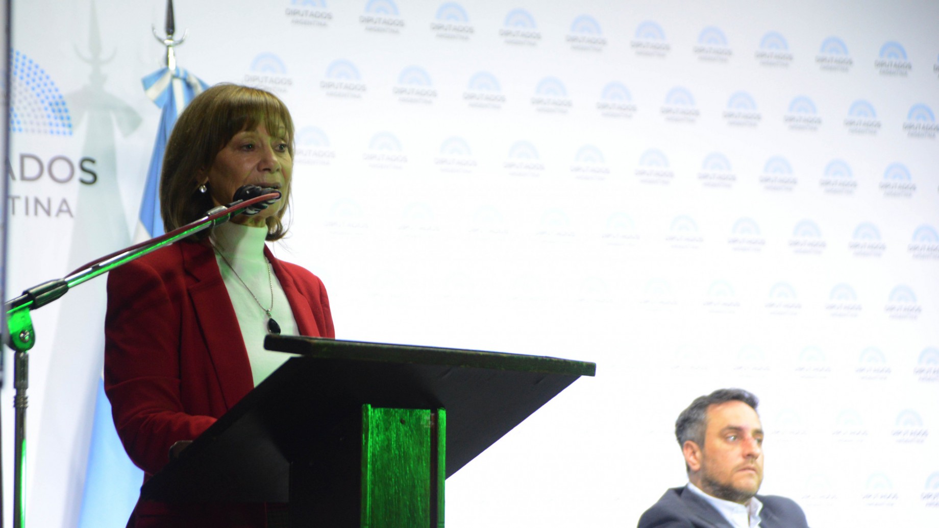 Alicia Aparicio presentó un proyecto de modificación de la Ley de Conservación Fauna