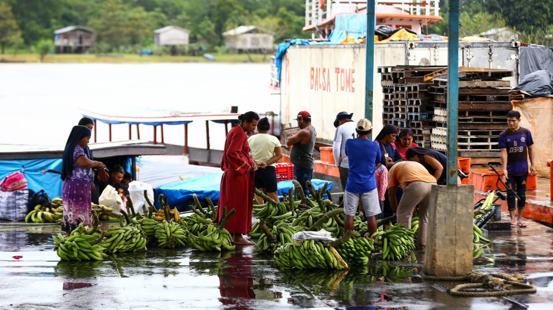 Un barco sanitario continúa el legado de Bruno Pereira en la Amazonía