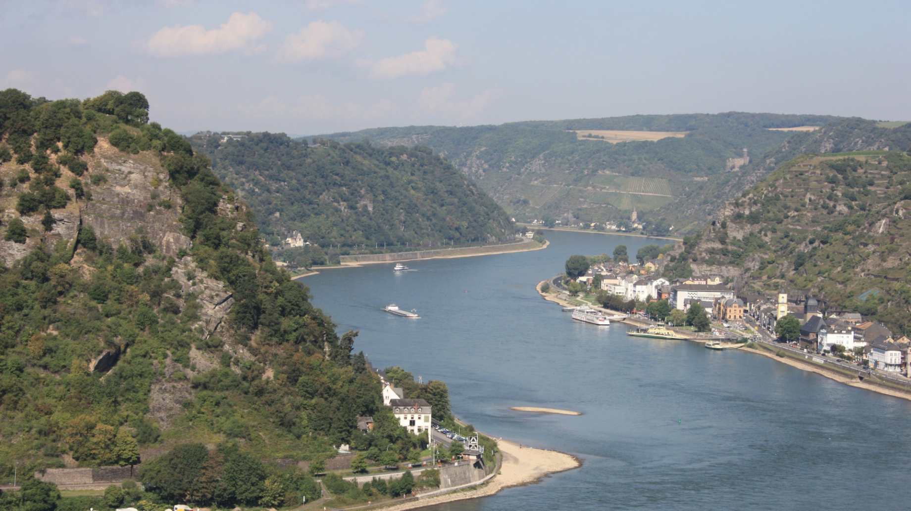 Por segundo año consecutivo, el Rio Rin se seca y se multiplica por diez el costo del transporte fluvial