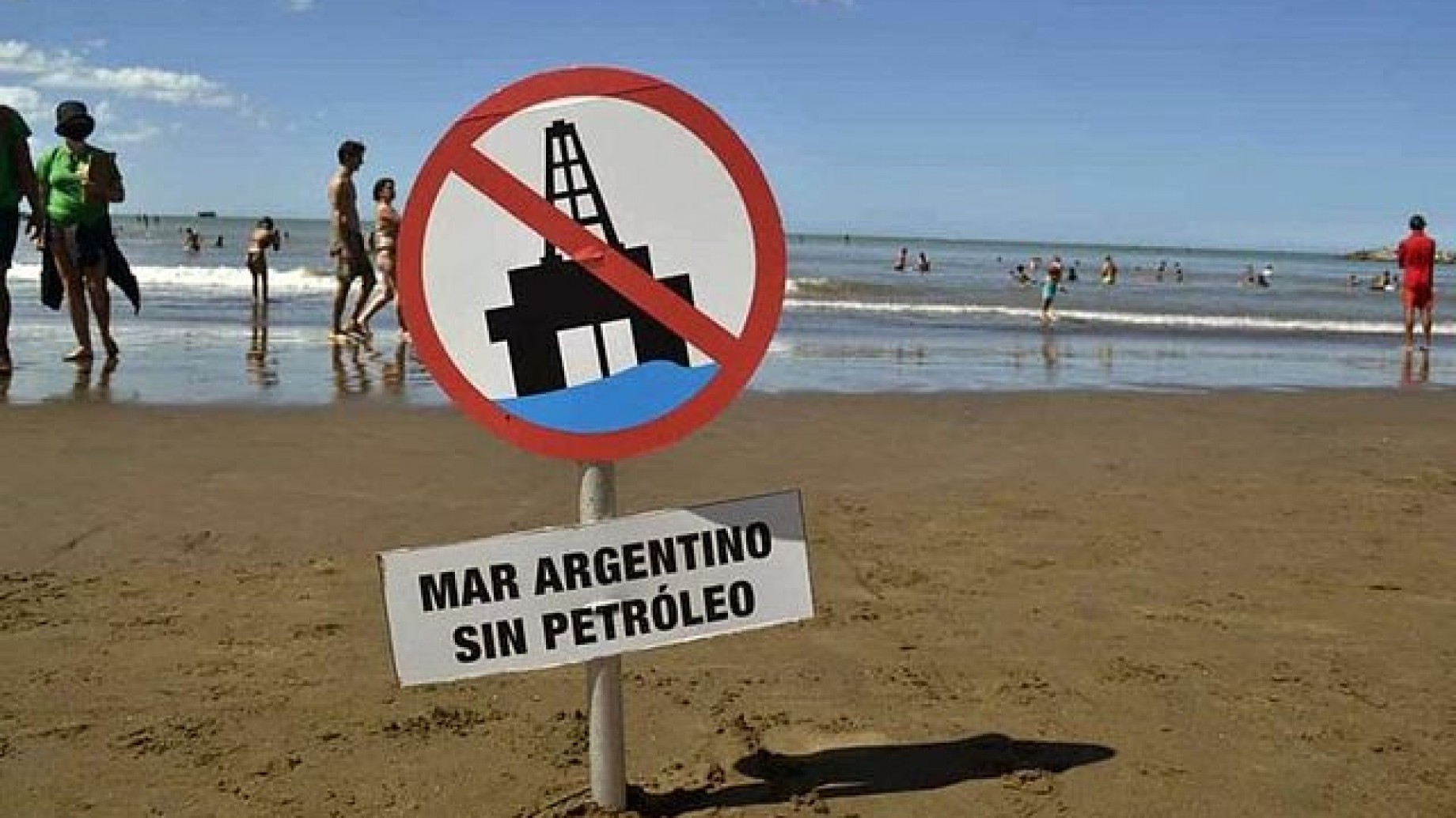 Análisis sobre la actividad offshore en Argentina: sus impactos económicos, sociales y ambientales en Tierra del Fuego