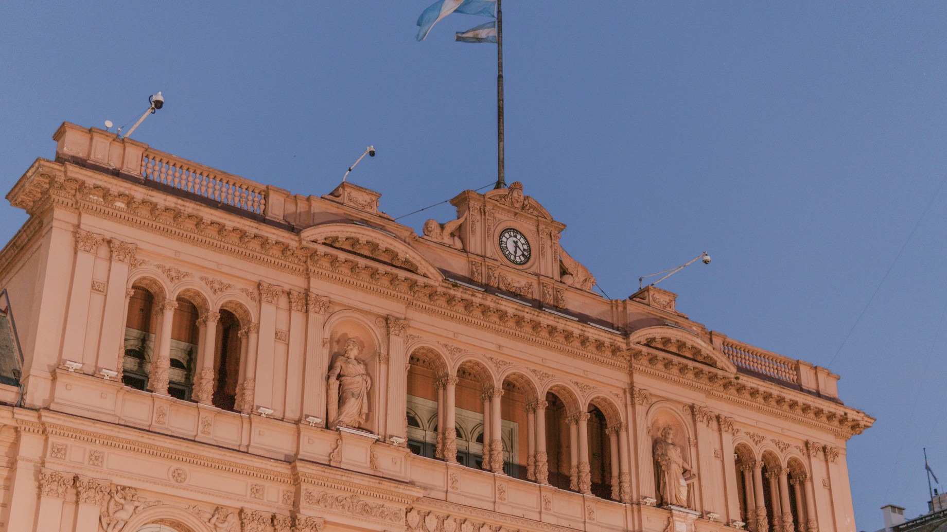 ¿Cómo el proyecto de Ley de Bases afecta al ambiente?