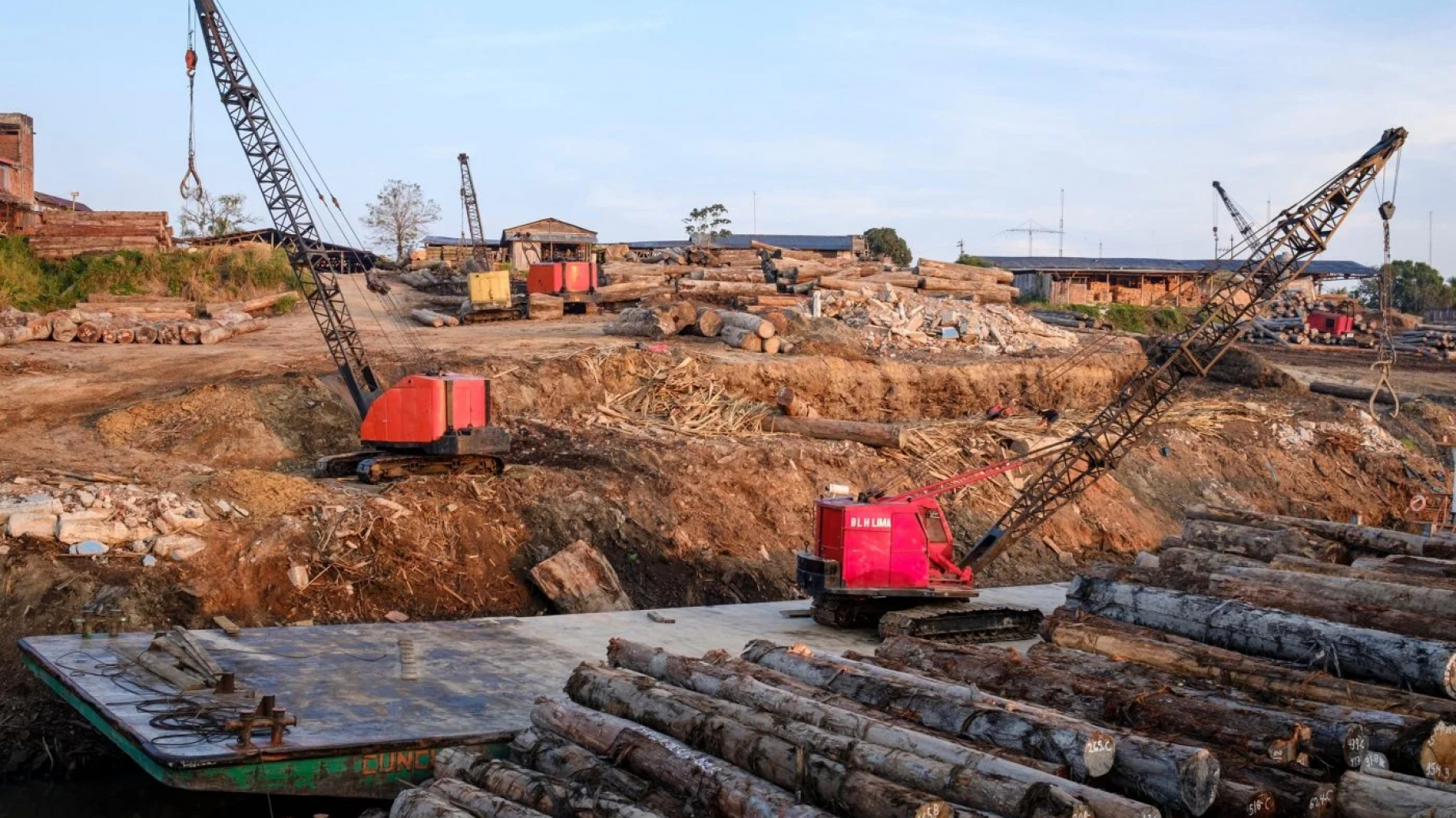 El tráfico de drogas en la frontera entre Perú y Brasil preocupa a grupos indígenas