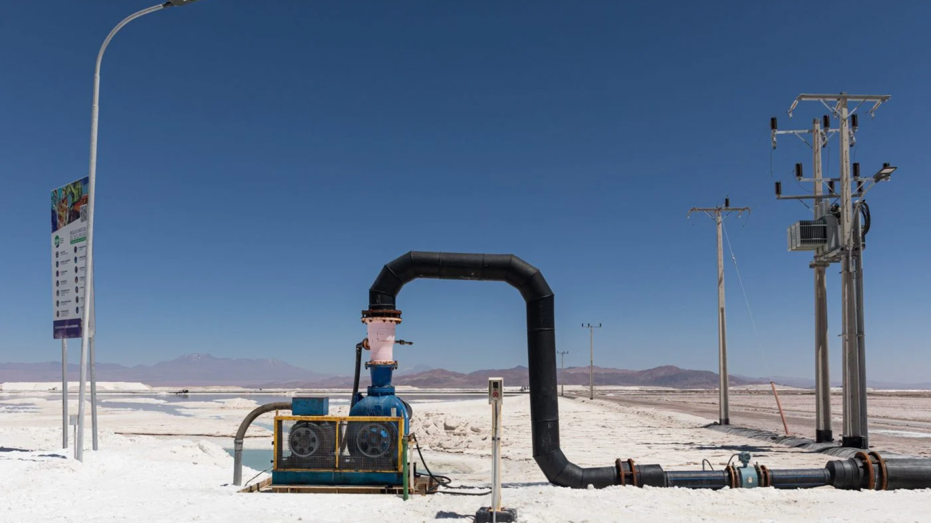 Chile tiene un plan para impulsar la extracción de litio, ¿podrá hacerlo de forma sostenible?