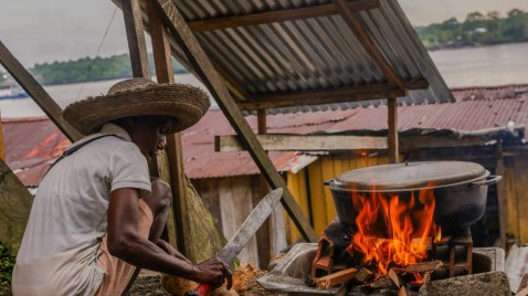 La transición energética debe incluir la pobreza, la justicia y el género