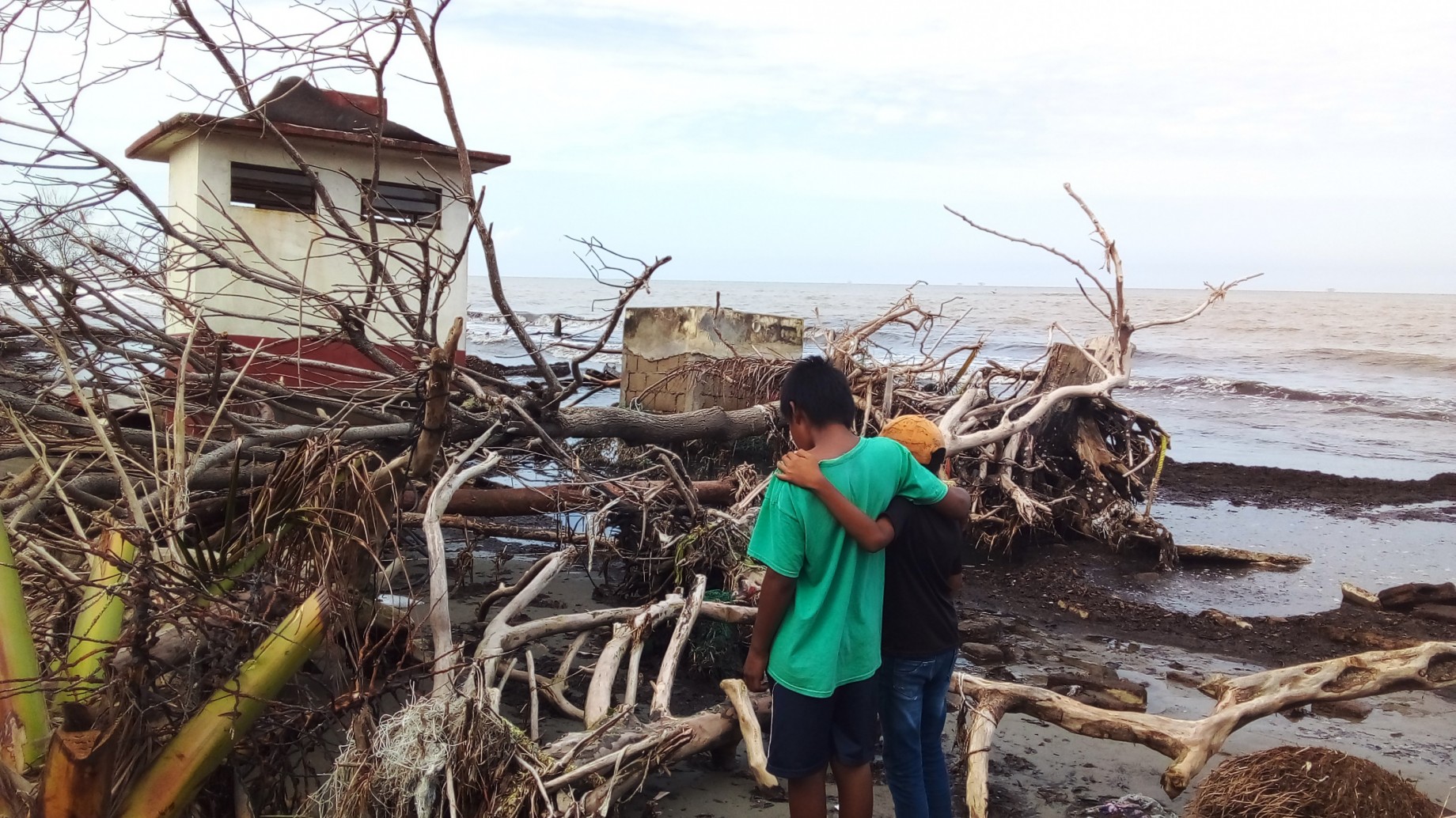 Niñas y niños de México cargan con las cicatrices del desplazamiento climático