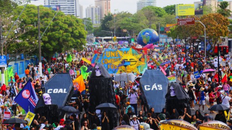 Belém, entre la resistencia indígena y la indefinición climática: La COP30 inicia su semana decisiva