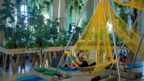 Los refugios climáticos buscan salvar vidas durante las olas de calor urbanas