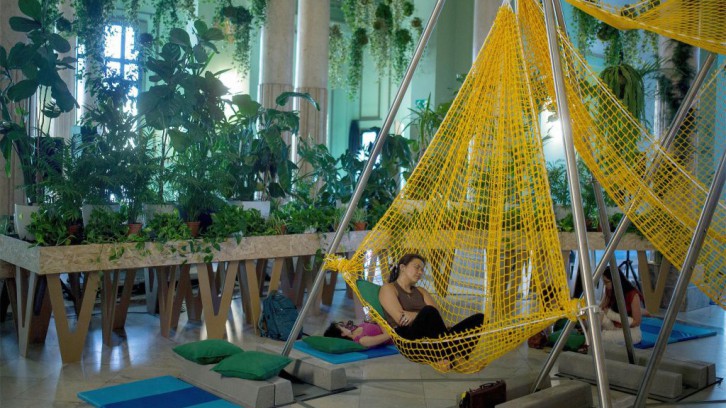 Los refugios climáticos buscan salvar vidas durante las olas de calor urbanas