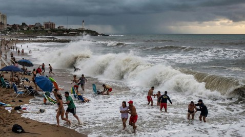 El impacto del meteotsunami en Mar Chiquita y Santa Clara: un llamado de atención ambiental