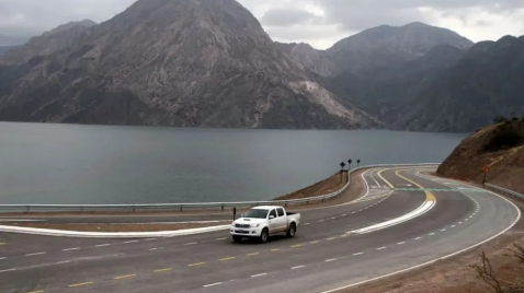 Argentina inaugura su primera ruta iluminada 100% con energía solar: una infraestructura con 36 generadores fotovoltaicos