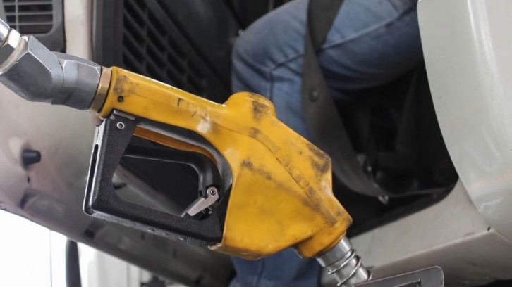 Colombia gasta más del 2% de su PIB en subsidiar combustibles fósiles, a pesar de su compromiso para eliminarlos