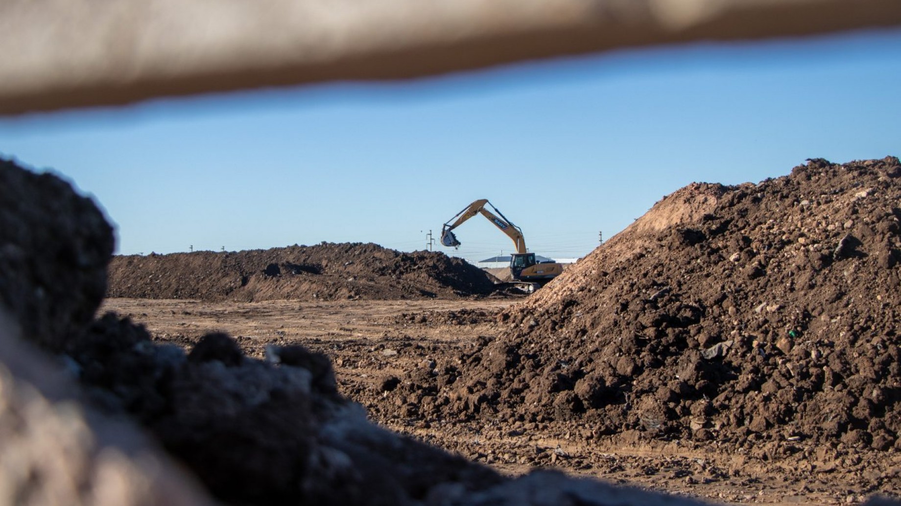 Montañas de residuos del fracking contaminan el ambiente en Argentina